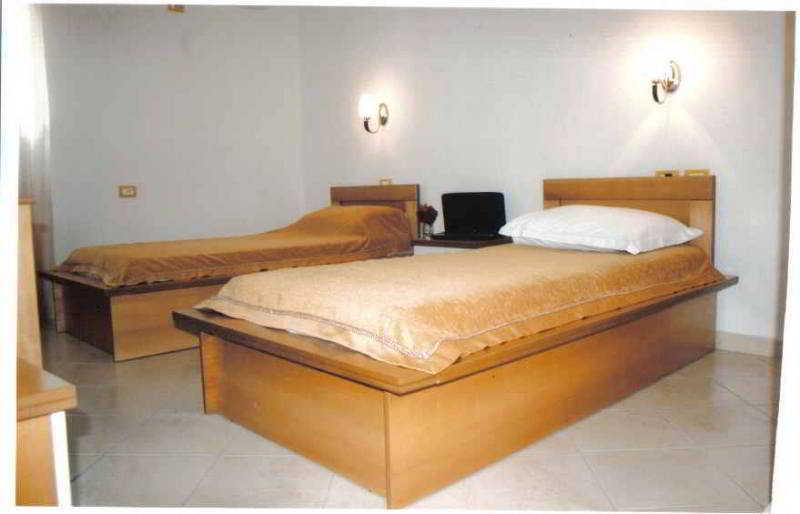 Hotel Alpine Vlorë Exteriér fotografie
