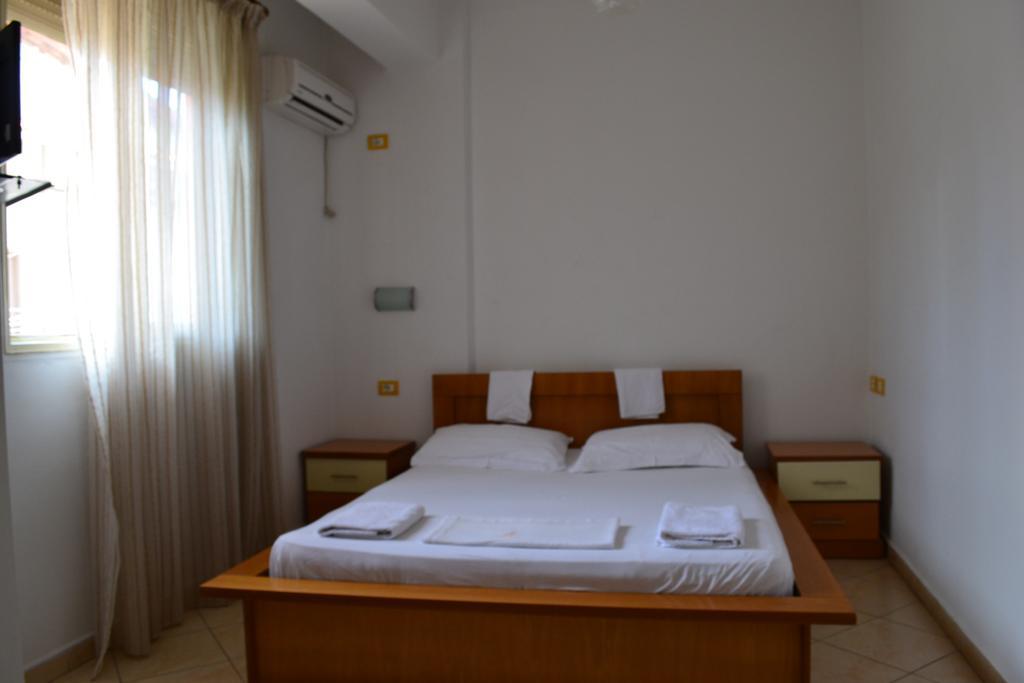 Hotel Alpine Vlorë Pokoj fotografie